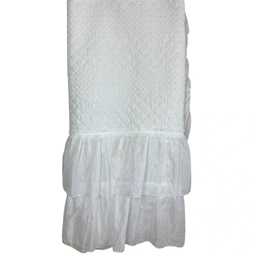 Vintage Quilt Ruffle Bedspread White Full Size Bed Ruffle Farmhouse Cottage Core
